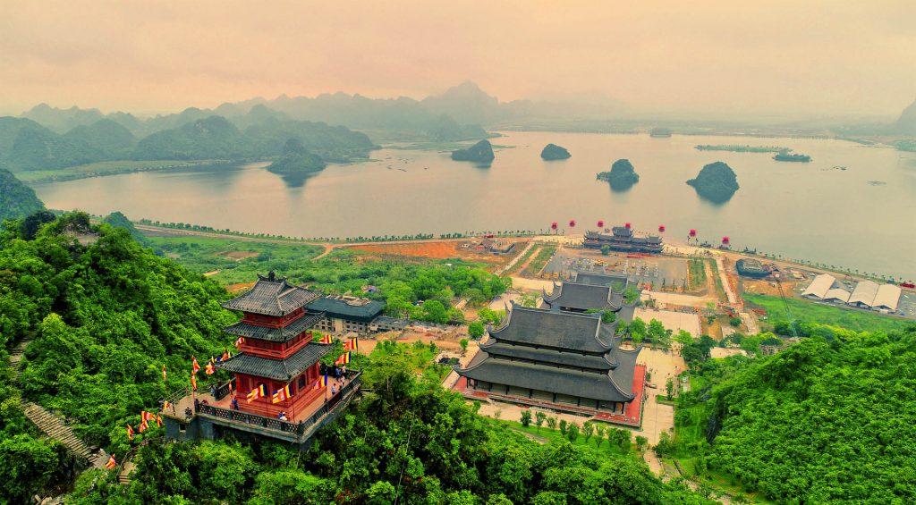 Kinh nghiệm đi Chùa Tam Chúc - Ngôi chùa lớn nhất thế giới
